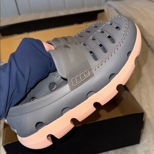 Women's Slip-On Clog in Gray with Pink Sole